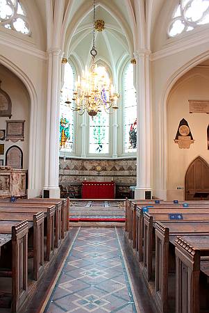 St Batholomew the Less - The Nave